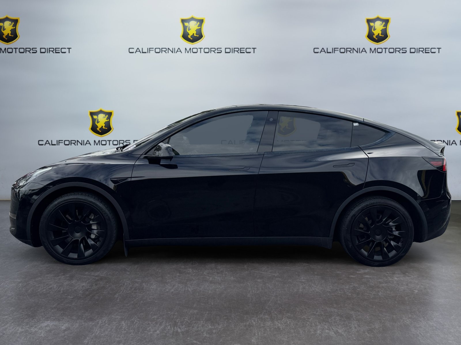 Used 2021 Tesla Model Y Long Range AWD/4WD image 2