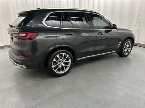 Used 2023 BMW X5 xDrive40i w/ Premium Package AWD/4WD image 4