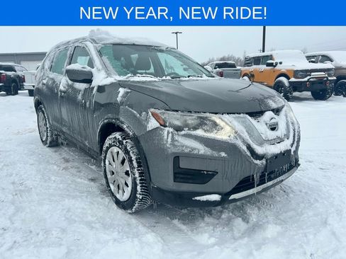 Used 2017 Nissan Rogue S image 8
