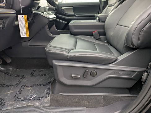 New 2026 Ford Expedition Max Platinum w/ Driver's Package image 12