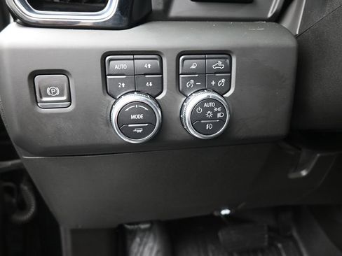 Used 2024 GMC Sierra 2500 Denali w/ Denali Reserve Package image 20