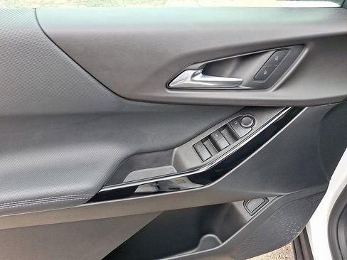 Used 2026 Chevrolet Equinox LT w/ Convenience Package II image 18