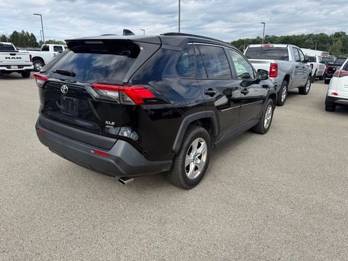 Used 2019 Toyota RAV4 XLE w/ Convenience Package AWD/4WD image 10