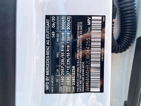Used 2020 Mercedes-Benz GLB 250 4MATIC image 34