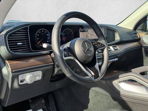 Certified 2026 Mercedes-Benz GLE 450 4MATIC image 10