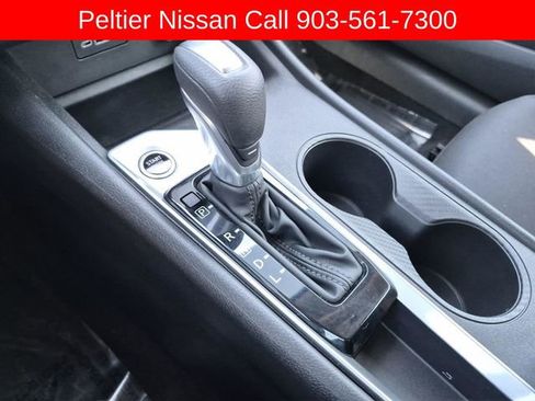 Used 2025 Nissan Altima 2.5 S FWD image 31