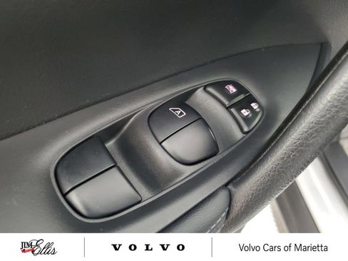Used 2017 Nissan Rogue SV FWD image 20