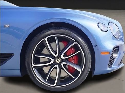 Used 2020 Bentley Continental GT V8 image 10