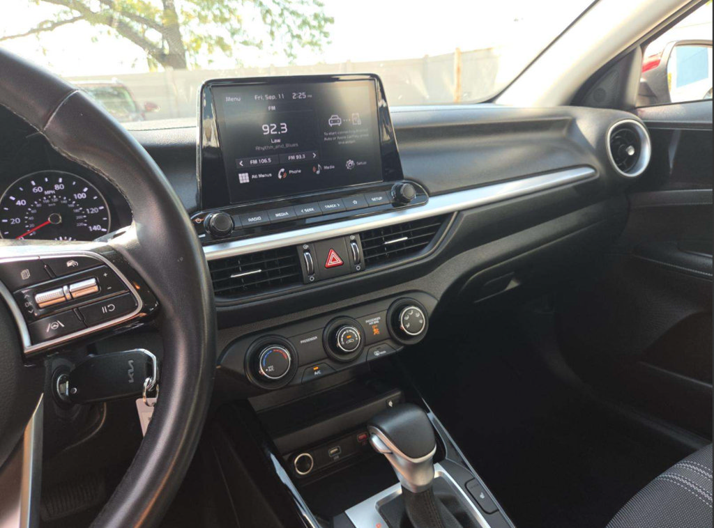 Used 2024 Kia Forte Sedan FWD image 4