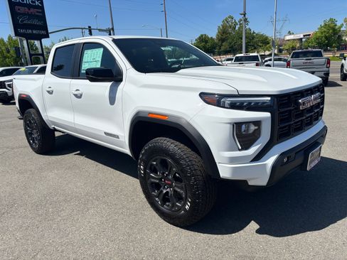 New 2025 GMC Canyon Elevation w/ Convenience Package image 3