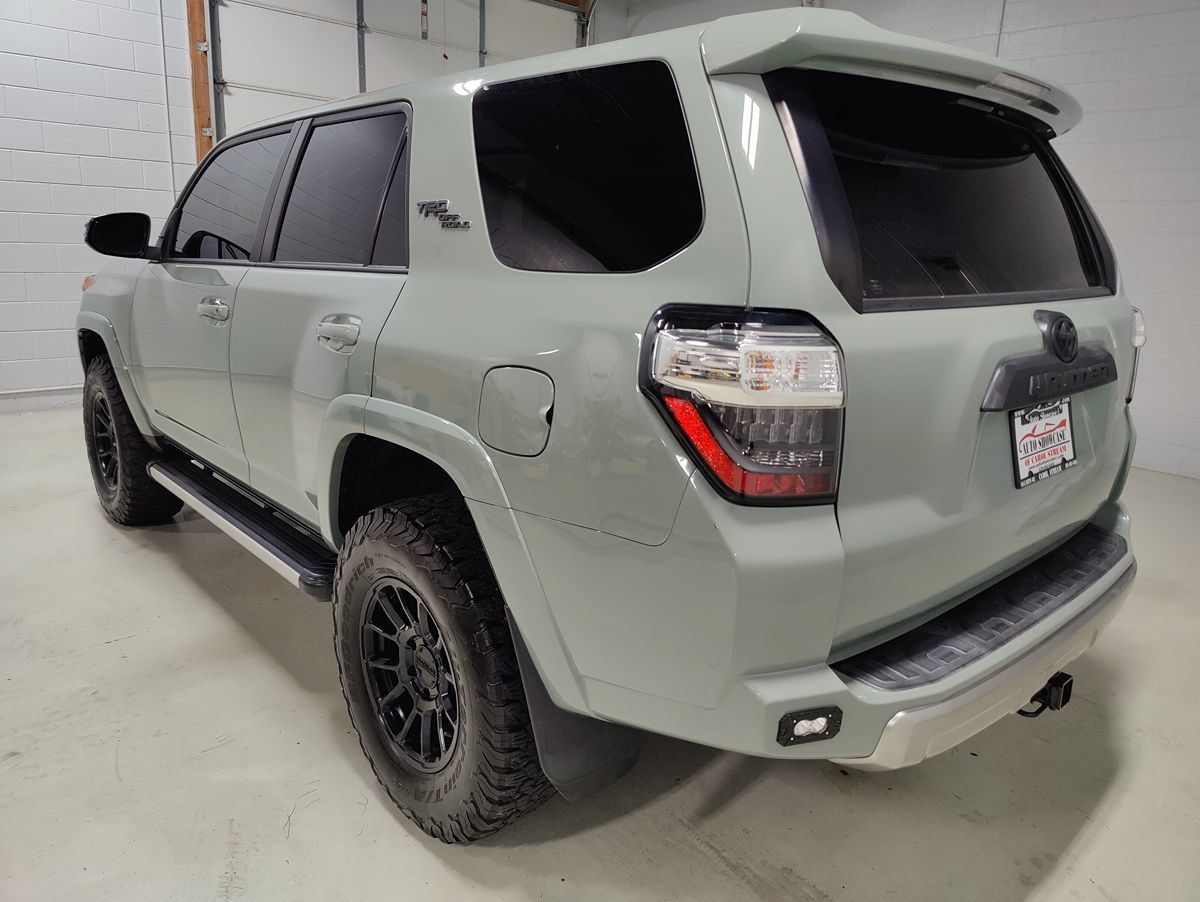 Used 2022 Toyota 4Runner TRD Off-Road Premium AWD/4WD image 29
