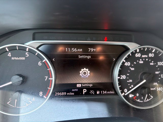 Used 2024 Nissan Rogue SV AWD/4WD image 13