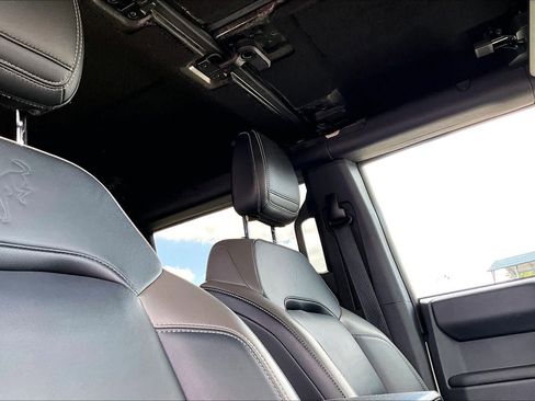 Used 2025 Ford Bronco Outer Banks image 17