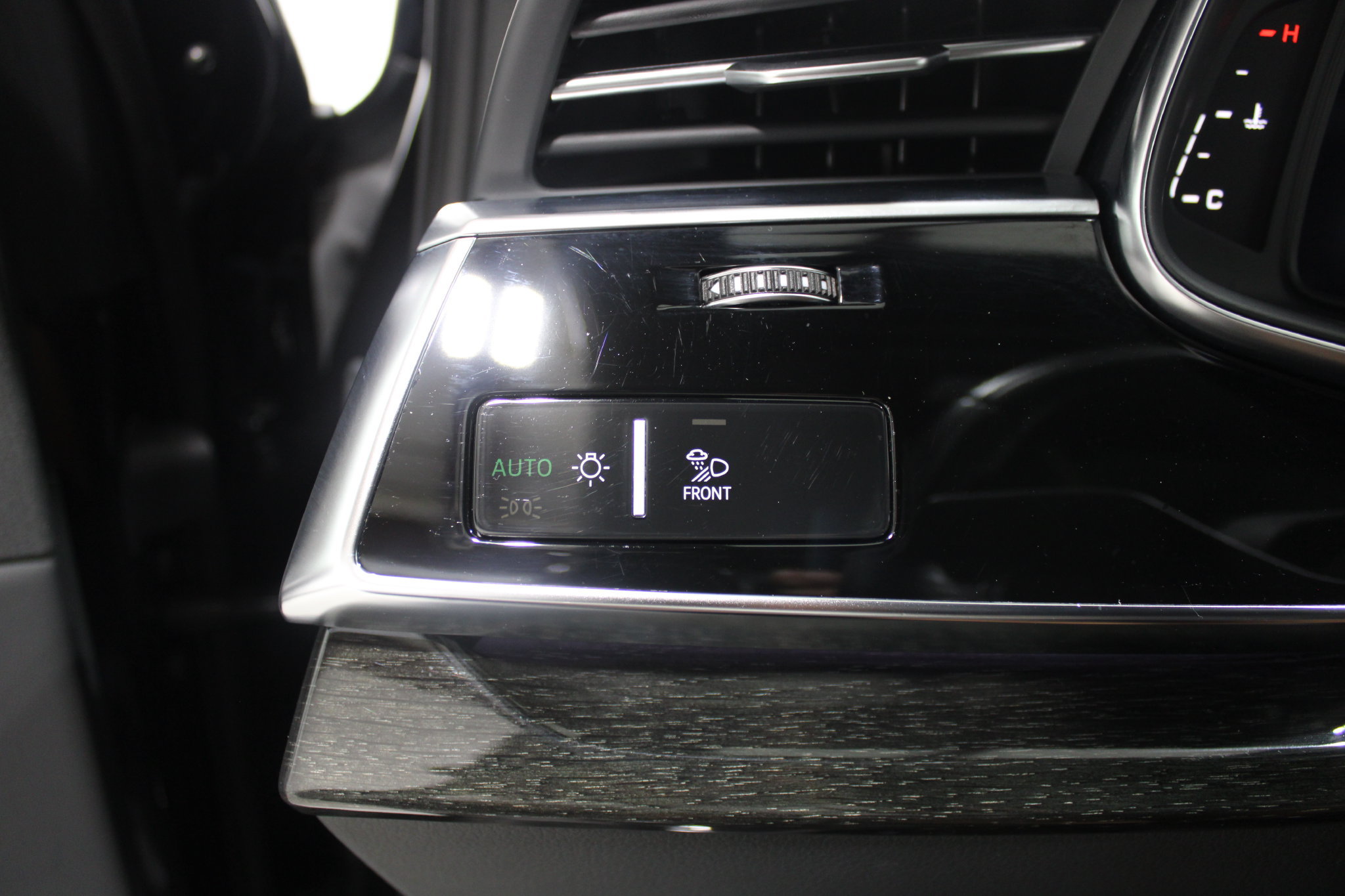 Used 2021 Audi Q7 3.0T Prestige w/ Prestige Package AWD/4WD image 36
