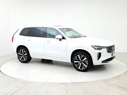 New 2025 Volvo XC90 B6 Core w/ Climate Package image 3