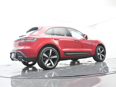 Certified 2025 Porsche Macan AWD/4WD image 51
