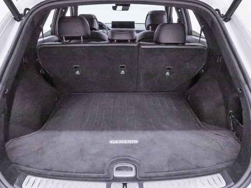 Certified 2025 Genesis GV70 3.5T Sport image 25