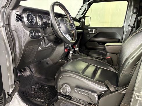 Used 2021 Jeep Wrangler Unlimited Rubicon w/ Trailer Tow Package image 25