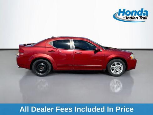 Used 2010 Dodge Avenger R/T FWD image 1