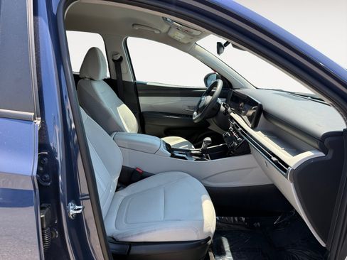 Used 2025 Hyundai Tucson SEL FWD image 19