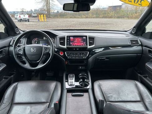 Used 2020 Honda Ridgeline Black Edition image 14