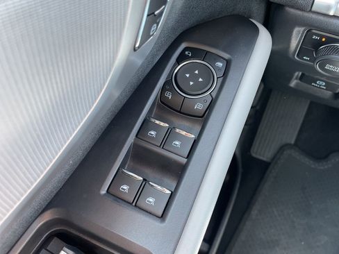 Used 2025 Ford Expedition Active AWD/4WD image 27