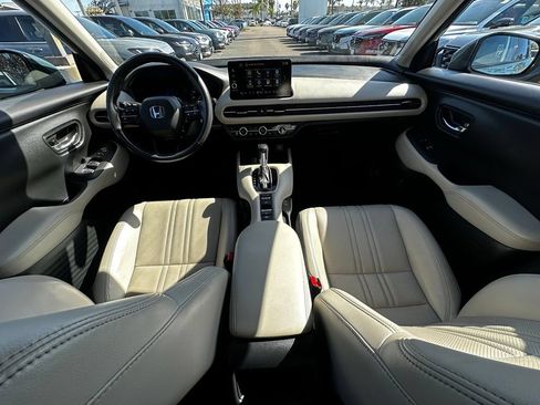 Used 2024 Honda HR-V EX-L image 16