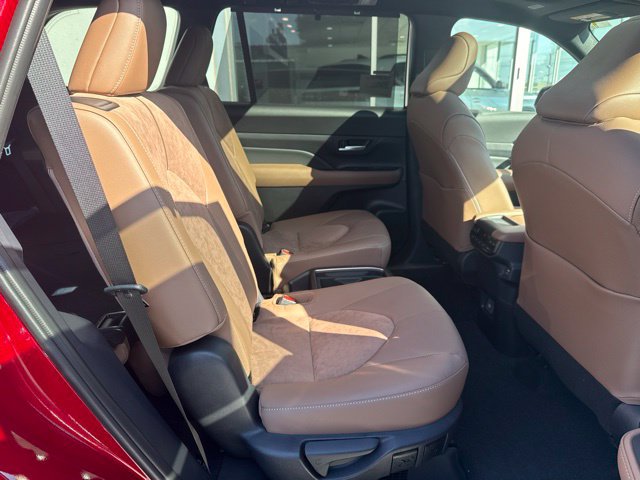 New 2026 Toyota Grand Highlander AWD Hybrid image 36