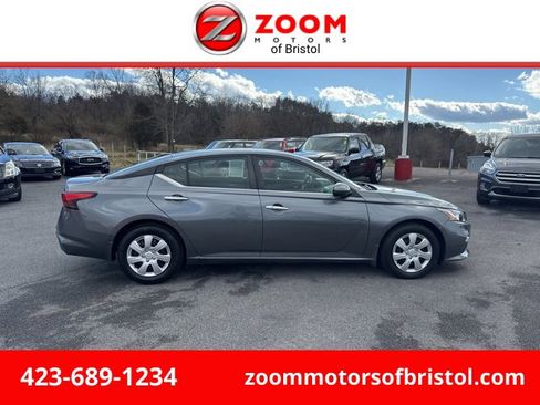 Used 2019 Nissan Altima 2.5 S image 1