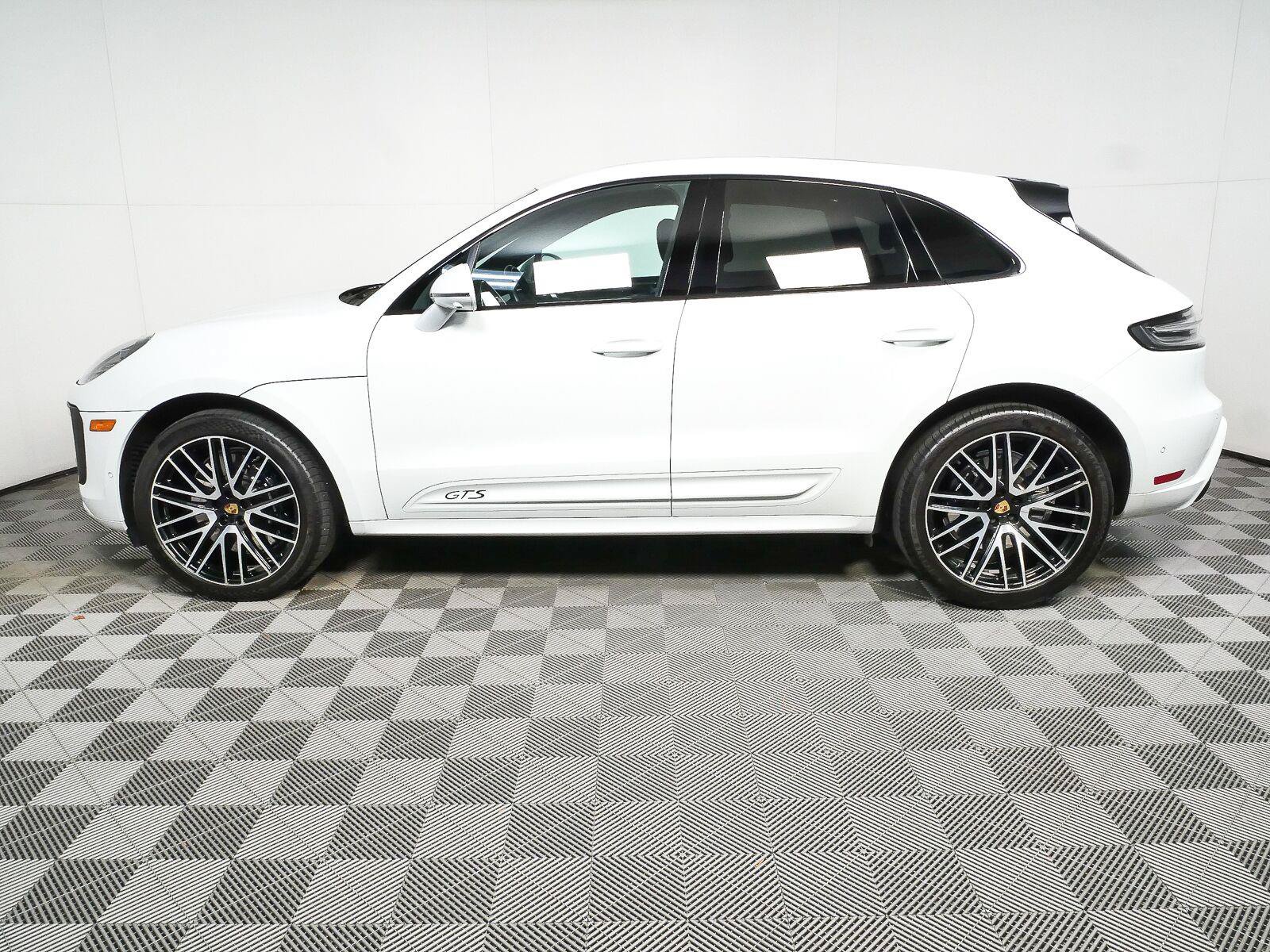 Certified 2023 Porsche Macan GTS AWD/4WD image 2