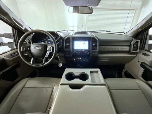 Used 2018 Ford F450 XL w/ Power Equipment Group image 13