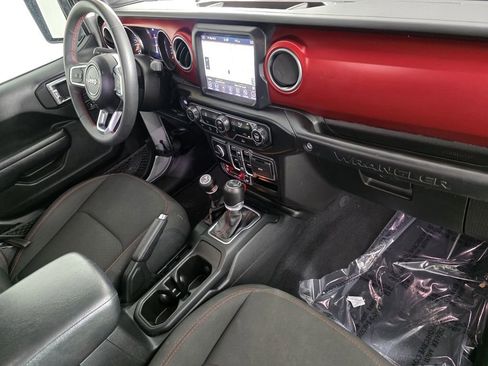 Certified 2023 Jeep Wrangler Unlimited Rubicon image 35