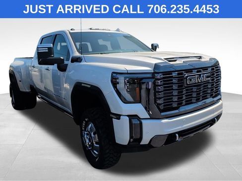 Used 2024 GMC Sierra 3500 Denali Ultimate AWD/4WD image 1