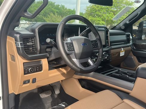 New 2026 Ford F250 Lariat AWD/4WD image 16