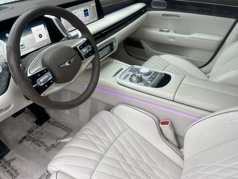 Used 2023 Genesis G90 3.5T image 11