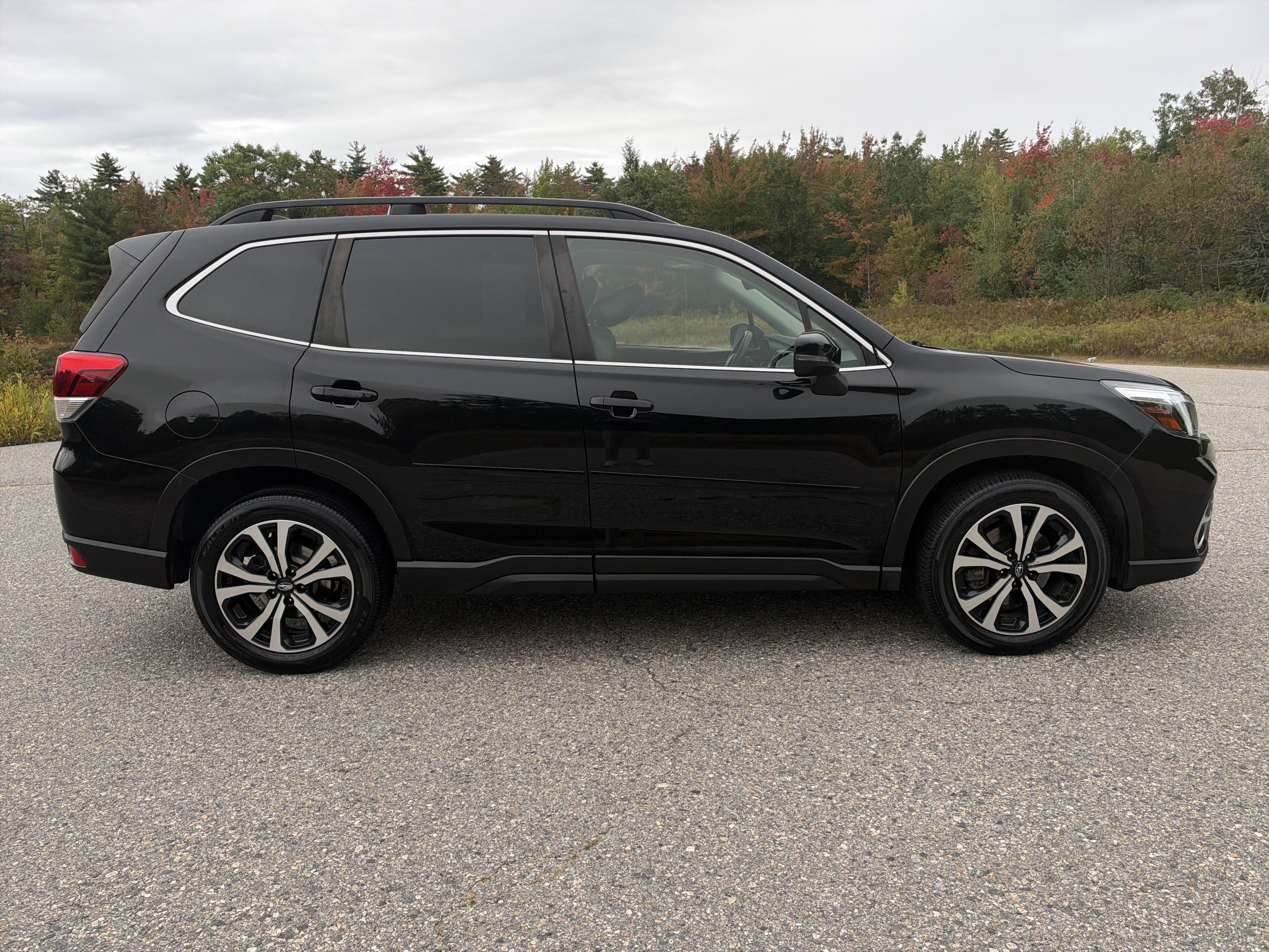 Used 2021 Subaru Forester Limited AWD/4WD image 6