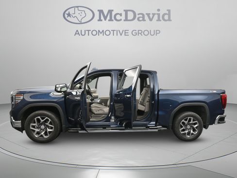 Used 2023 GMC Sierra 1500 SLT AWD/4WD image 41