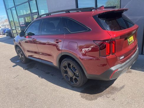 Used 2025 Kia Sorento SX Prestige w/ Olive Brown Leather Package image 10