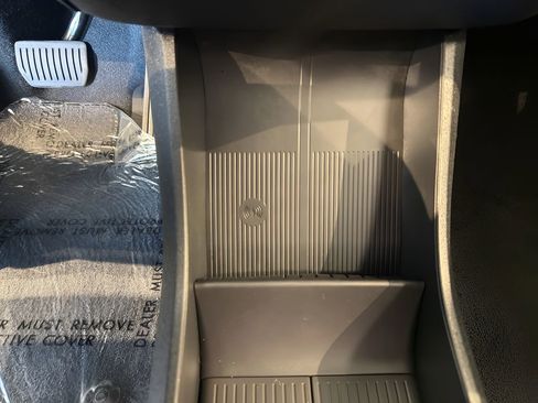 New 2026 Volvo EX30 Ultra w/ Protection Package image 12