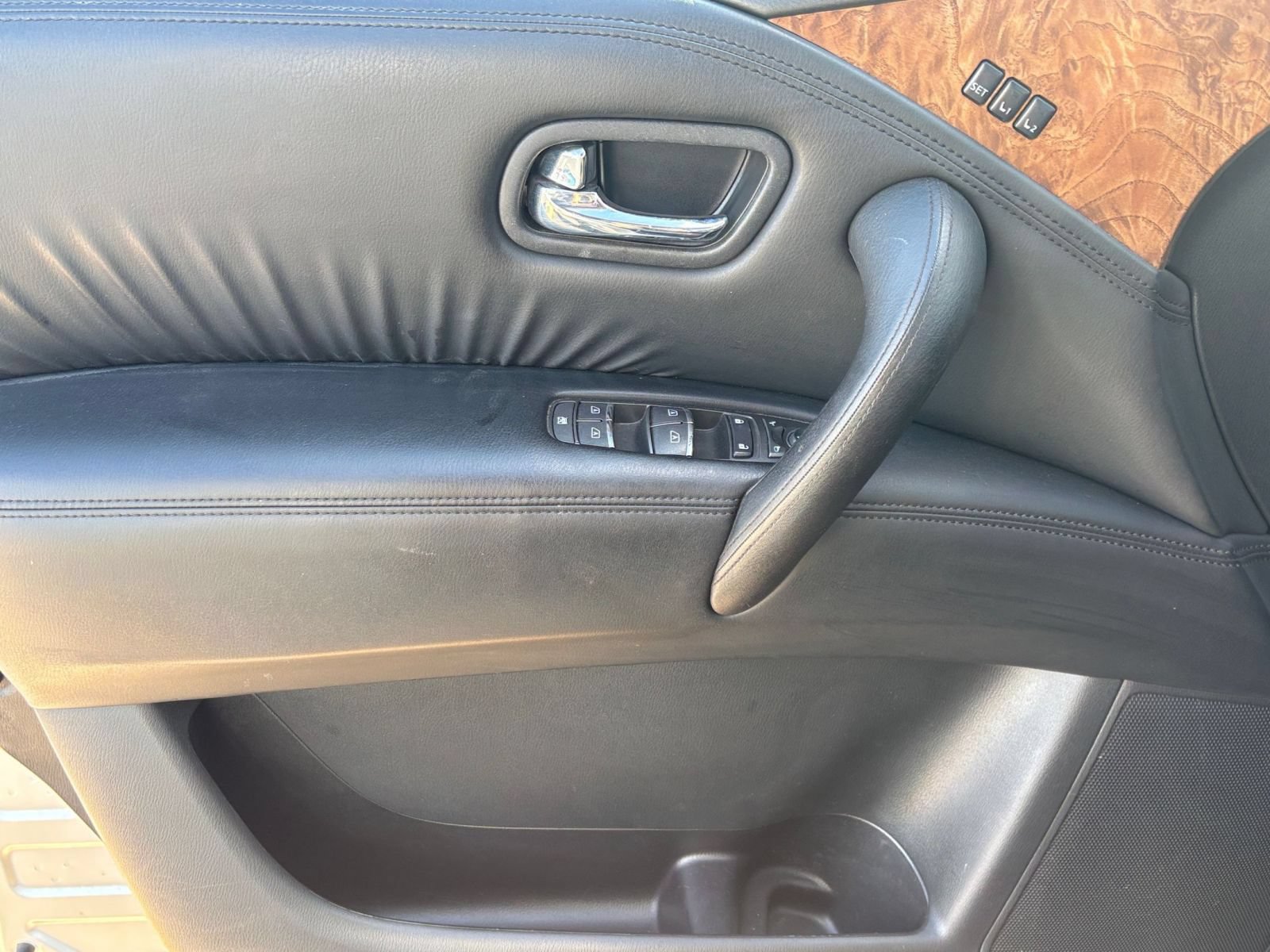 Used 2023 Nissan Armada SL AWD/4WD image 18