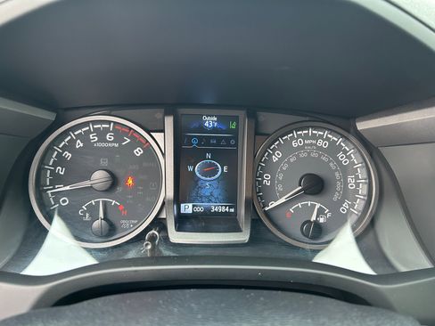 Certified 2023 Toyota Tacoma TRD Off-Road w/ TRD Premium Off Road Package image 15