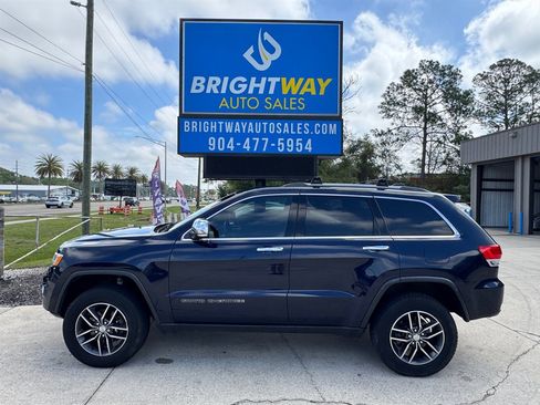 Used 2018 Jeep Grand Cherokee Limited AWD/4WD image 2