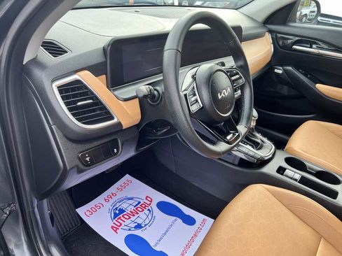 Used 2024 Kia Seltos SX image 12