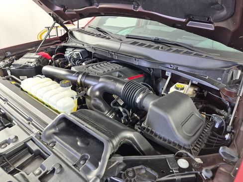 Used 2025 Ford F150 Raptor AWD/4WD image 38