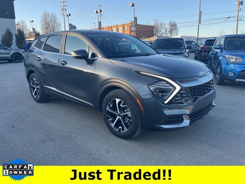 Certified 2024 Kia Sportage EX image 1