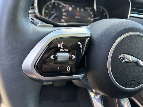 Used 2023 Jaguar F-PACE S image 20
