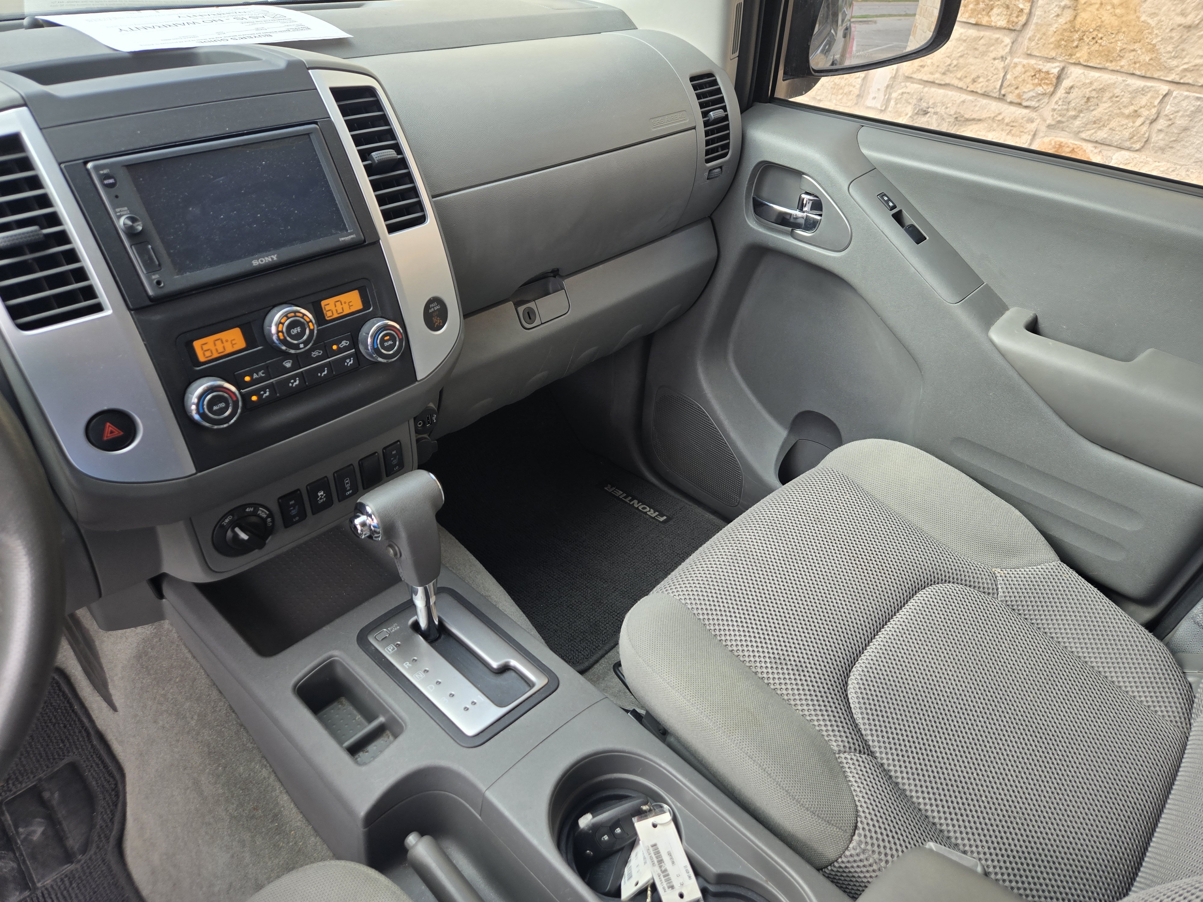 Used 2018 Nissan Frontier SV w/ Value Truck Package AWD/4WD image 13