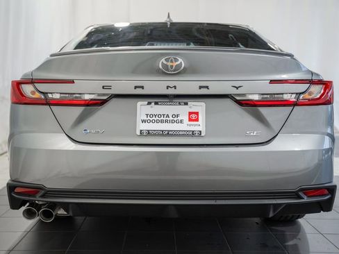 New 2026 Toyota Camry SE FWD image 5