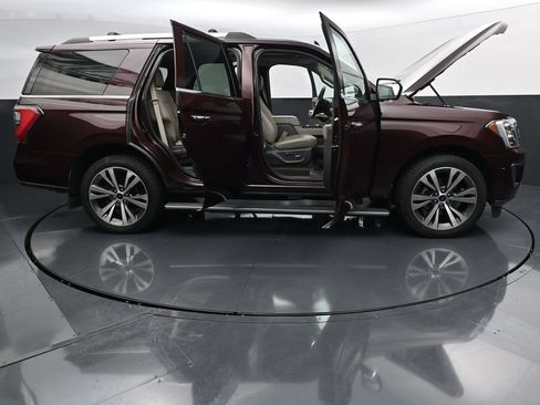 Used 2021 Ford Expedition Limited AWD/4WD image 38