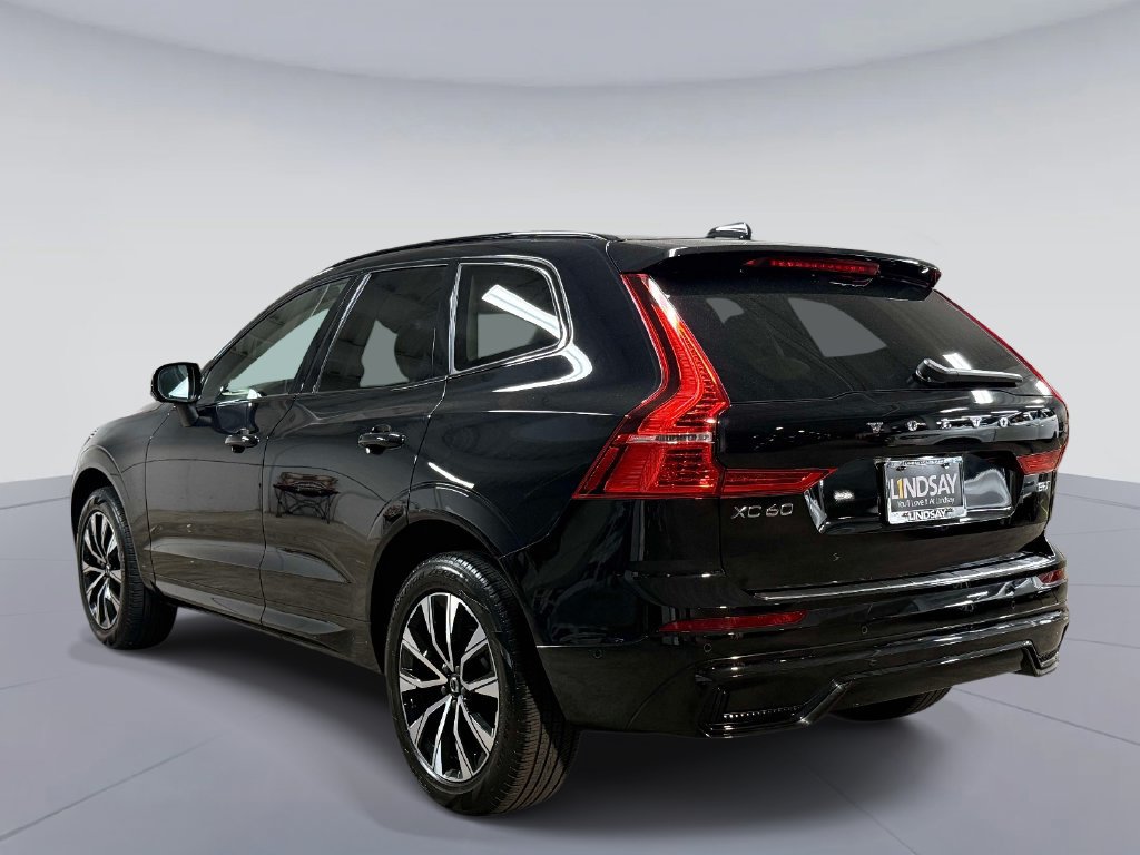 Used 2024 Volvo XC60 B5 Plus w/ Protection Package Premier AWD/4WD image 12